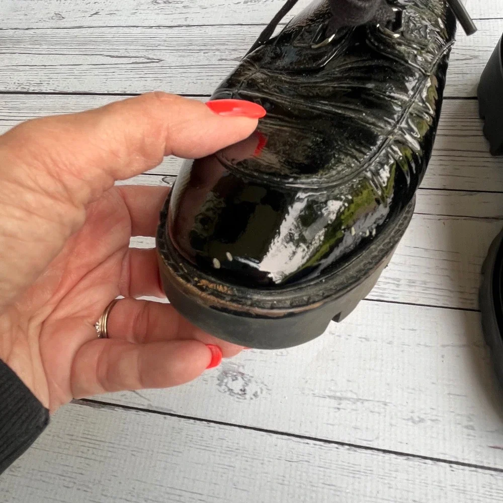 Donald Pliner Black Patent Crinkle Leather Chunky Lug Sole Oxford Shoes Women 9